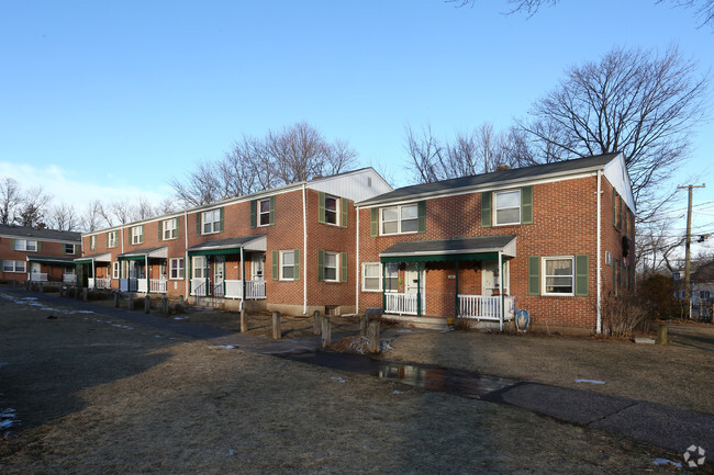 Photo - Central Court Apartments