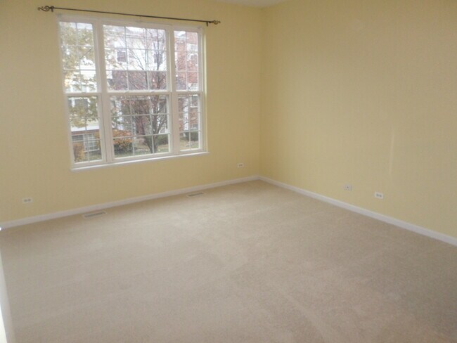 Photo - 652 N Hidden Prairie Ct