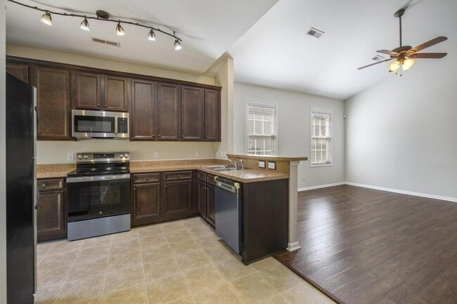 Photo - 225 Mazyck Greens Ct