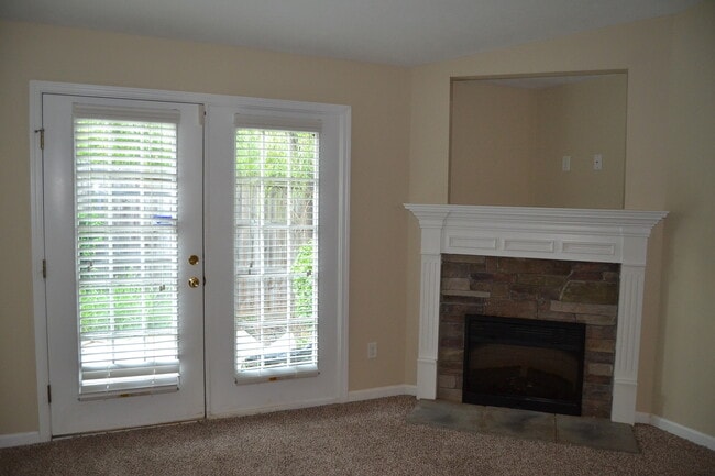 Photo - 2605 York Dr