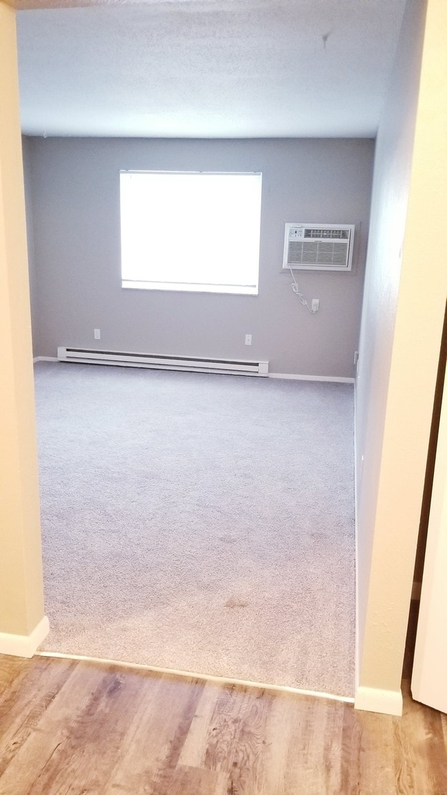 Photo - Riviera Apartments