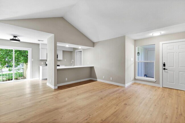 Photo - 1800 Nicole Cir Unit A