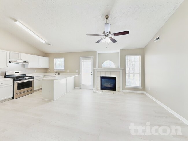 Photo - 262 Village Dr