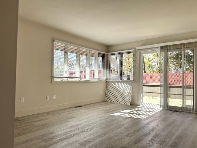 Photo - 110 Montoya Dr House