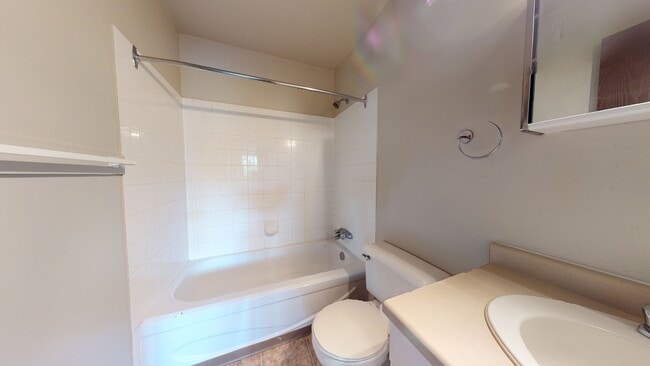 Photo - 5117-5144 44 St Unité 303