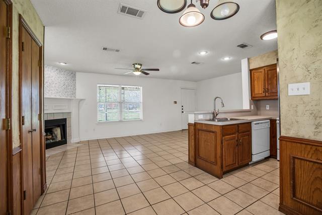 Photo - 3311 E FM 813