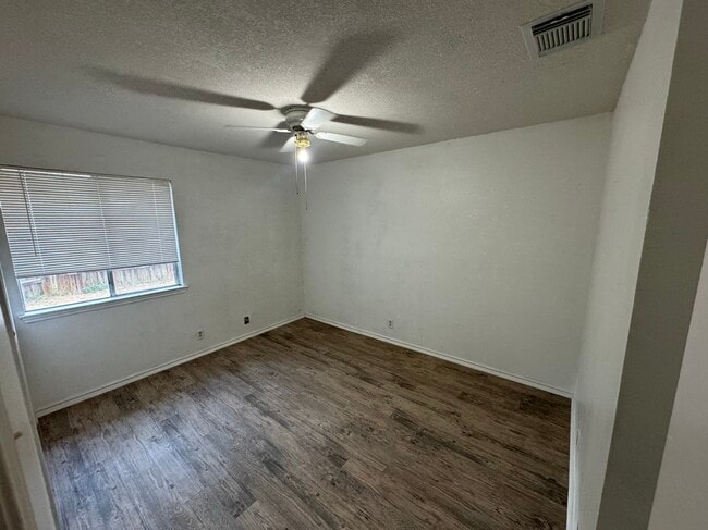 Photo - 8869 Meadow Range St