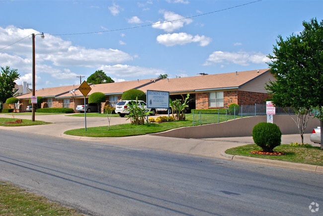 Belmont Oaks - Belmont Oaks Apartments