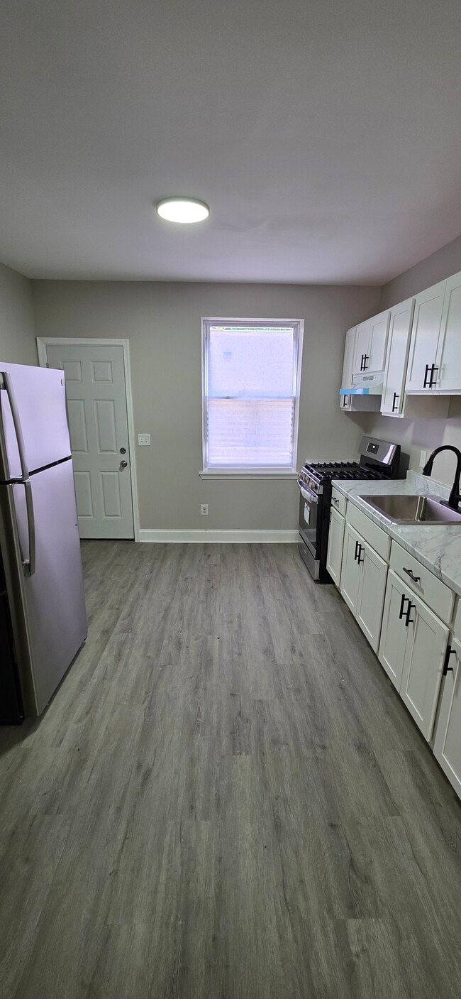 Photo - 707 N Port St