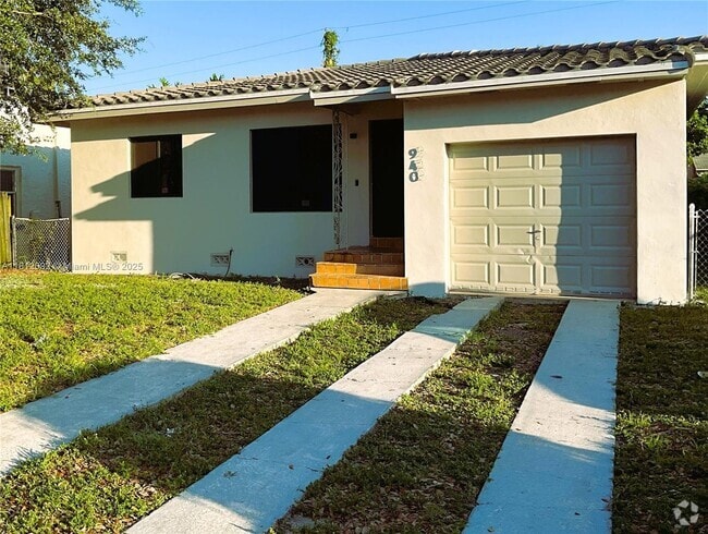Building Photo - 940 NW 47th St Rental
