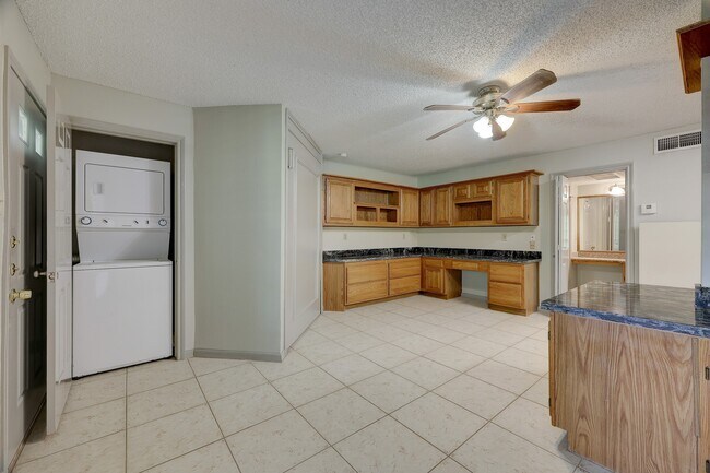Photo - 1311 Antoine Dr Unit 146
