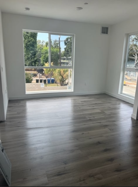 Photo - 9416-9422 Firth Blvd