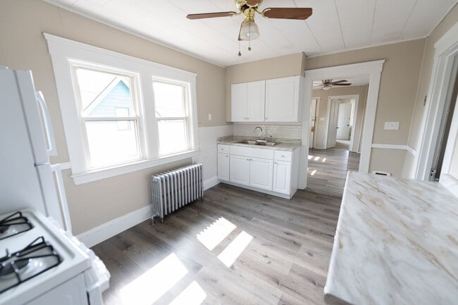 Photo - FS 1308-1310 Buhrer Avenue Unit Up