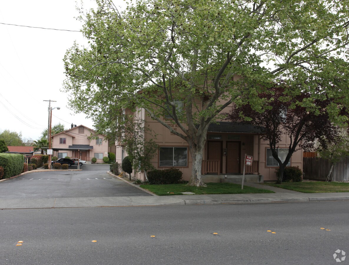 Photo - Dutch Mill Apartments