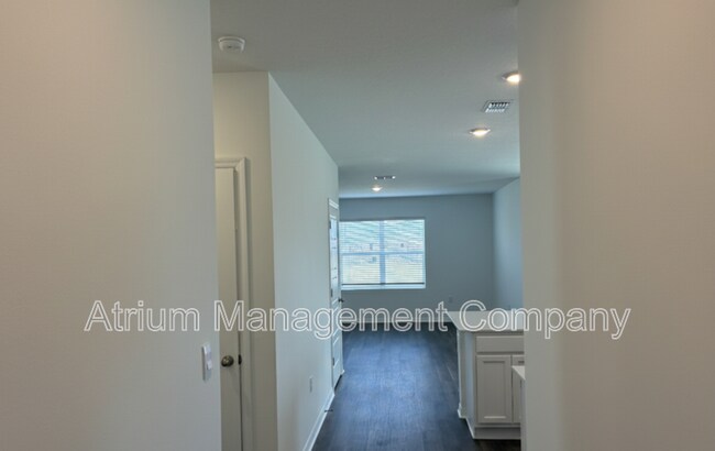 Photo - 1254 Alstonia Ln