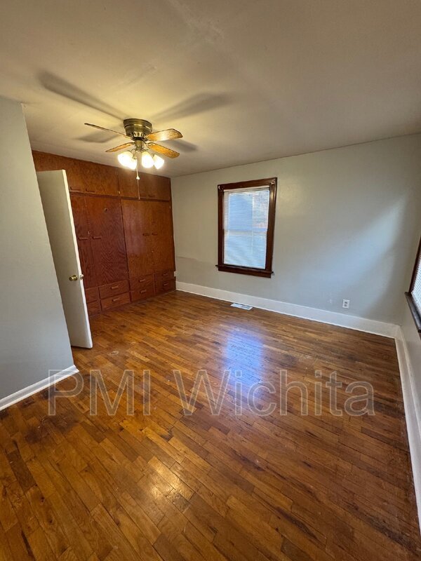 Photo - 1716 W Maple St Unidad Apt #1