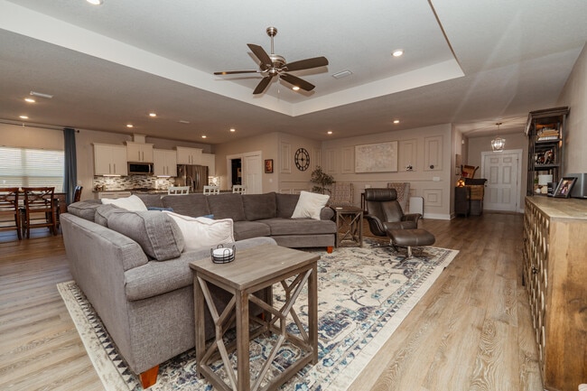1106 Shoal River Dr