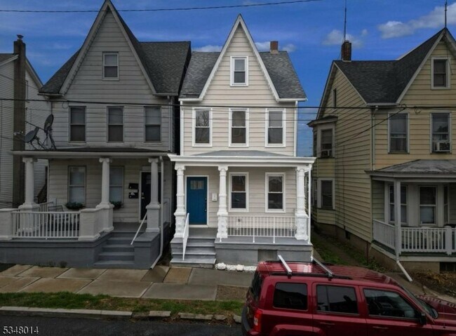 Photo - 31 Glen Ave Unit 1- First Floor