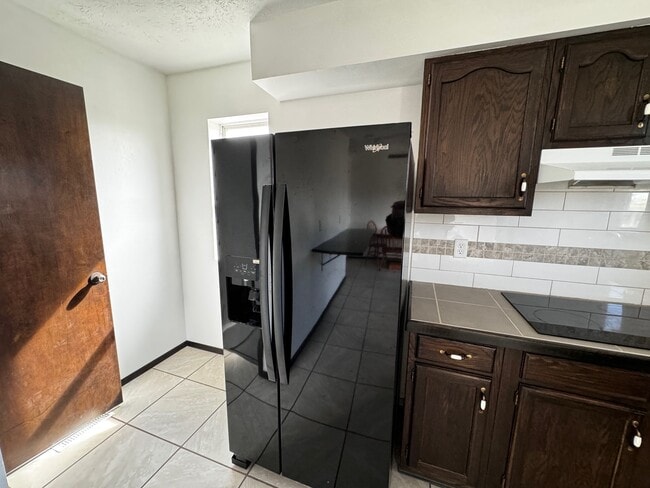 Photo - 1040 Jade Dr