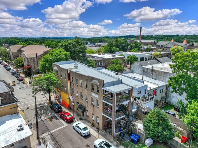 Photo - 2 N Ridge Ave