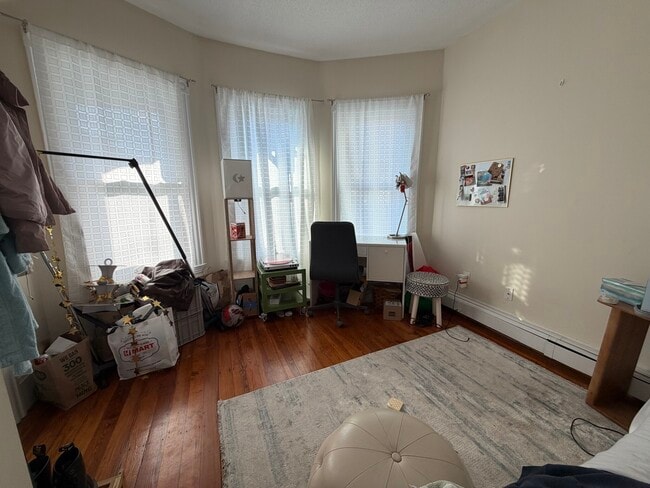 Photo - 68 Winchester St Unit #1