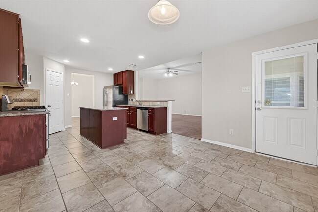 Photo - 3327 Tall Sycamore Trail