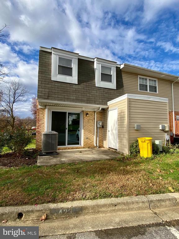 Photo - 2 Heritage Ct