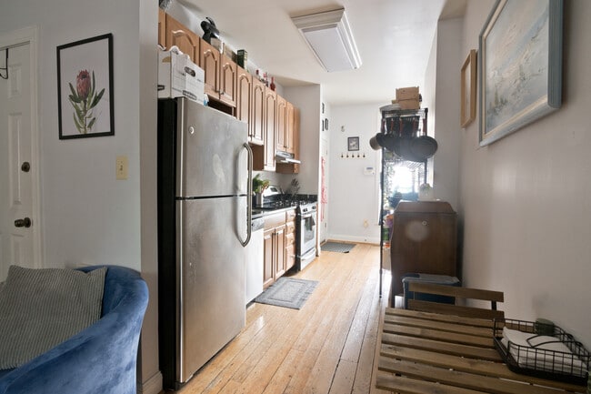 Building Photo - 49 E Montgomery St Unit 1 Rental