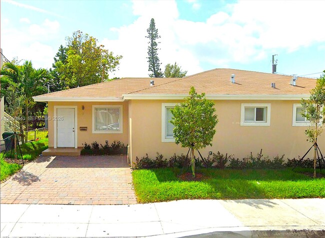 Photo - 4643 NW 15th Ct Unit 2