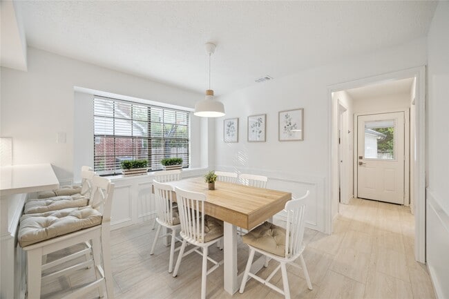 Photo - 89 Towering Pines Dr