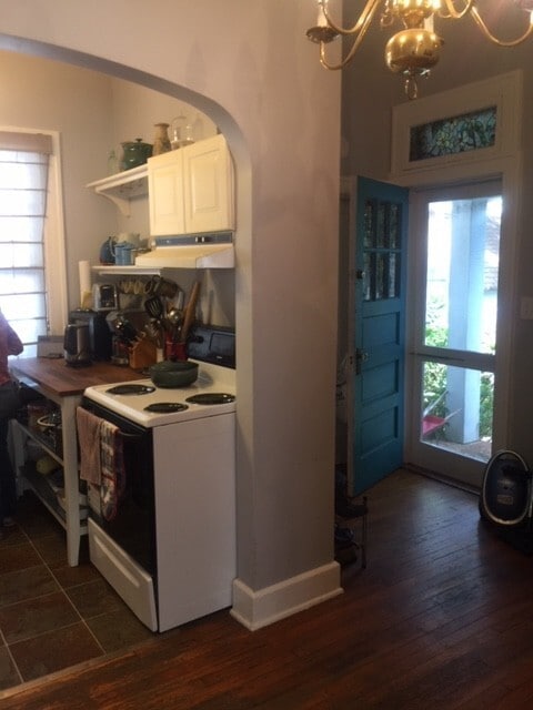 Photo - Charming bungalow in the heart of Colonial Williamsburg!