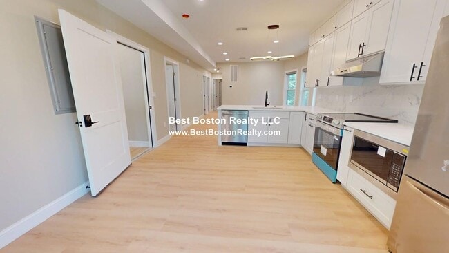Photo - 231 Highland Ave Unit 2