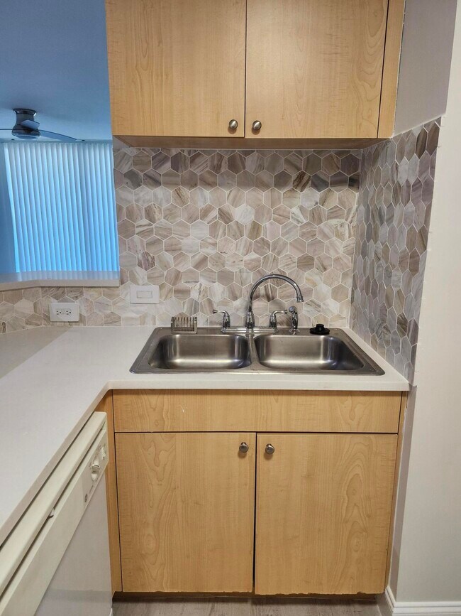 Photo - 505 Villa Cir