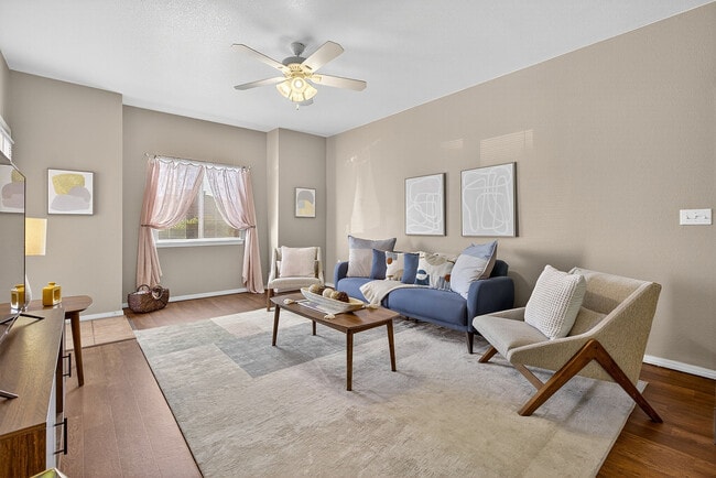 Living Room - Casa Bandera