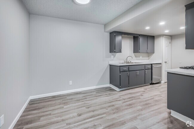 2BR, 1BA - 960SF - Dining Room