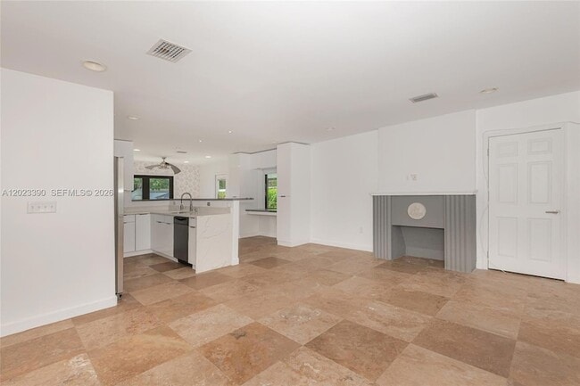 Photo - 344 Payne Dr