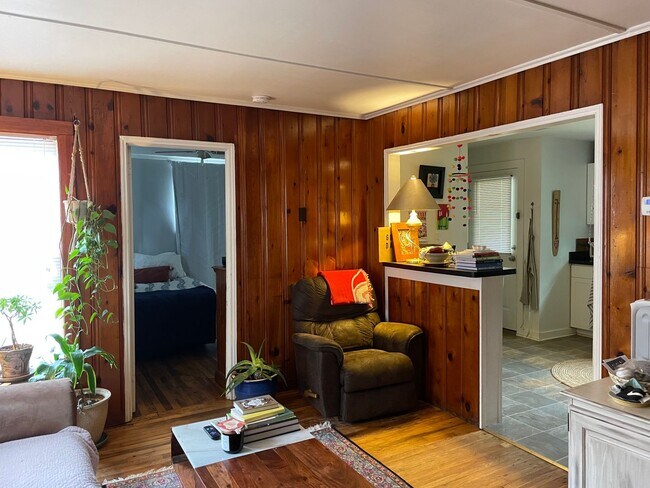 Photo - 3BR Close to the Heart of Normaltown