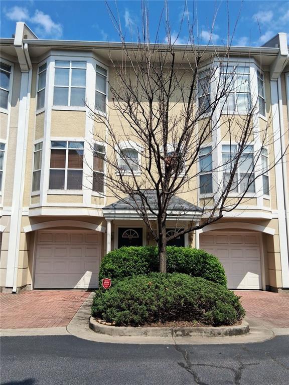 Photo - 375 Highland Ave NE