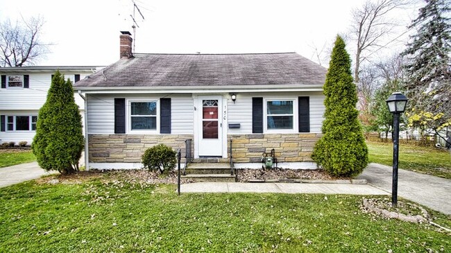 Charming Eastlake Cape Cod Style home - Charming Eastlake Cape Cod Style home