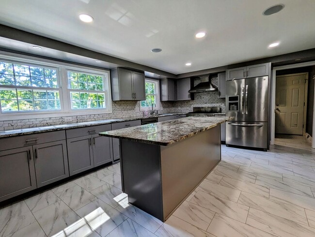 Photo - Center Hall Colonial for rent in Hudson!