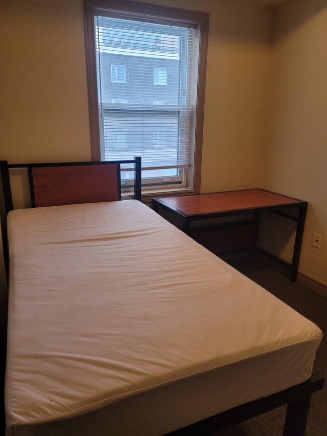 Photo - 251-251 Lester St Unité 4