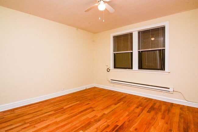 Photo - 544 W Wellington Ave Unit 300