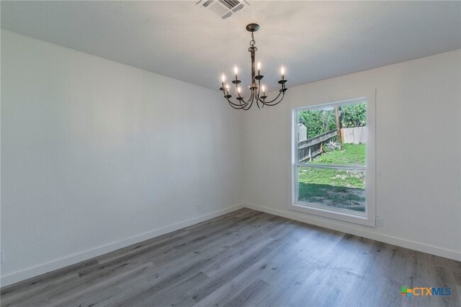Photo - 4013 Valley View Dr House