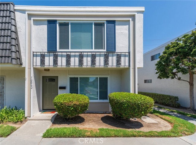 Building Photo - 10062 Ellis Ave