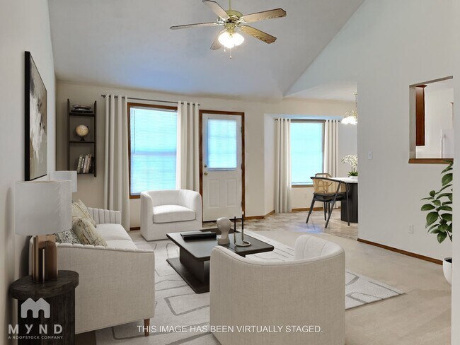 Photo - 1721 Windmill Way