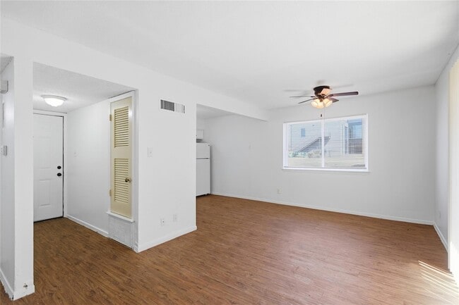 Photo - 2703 Windswept Cove Unit 101