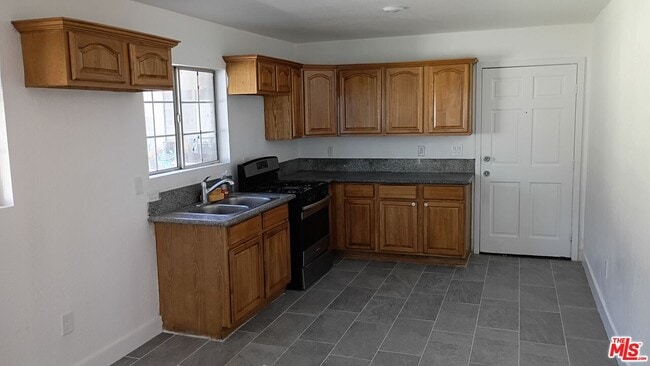 Photo - 4214 Avalon Blvd