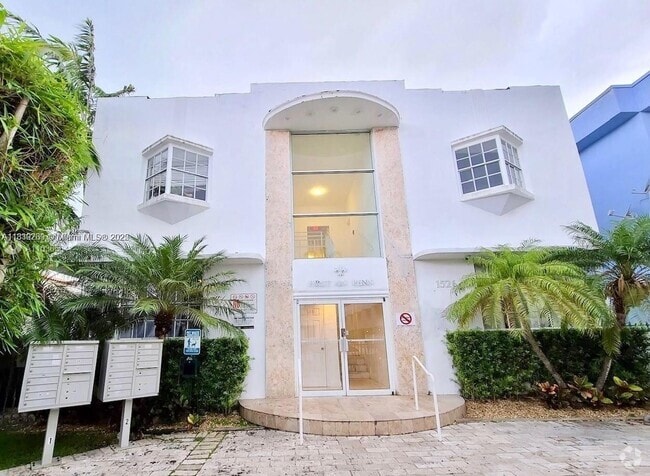 Building Photo - 1526 Pennsylvania Ave Unit 2 Rental