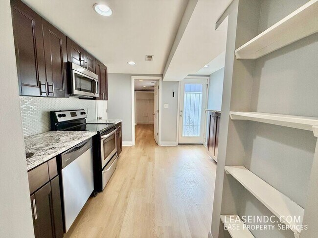 Photo - 3119 11th St NW Unit #B