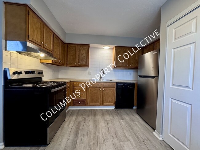 Building Photo - 918 S Spring Rd